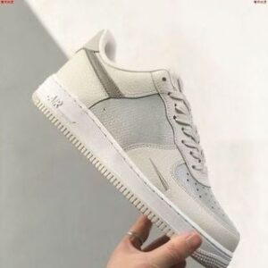 N1ke sneakers y