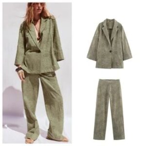Women's suit y