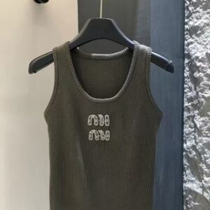 M1u vest y