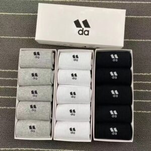 Ad1d@s socks y