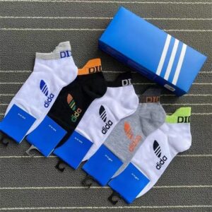 Ad1d@s socks y
