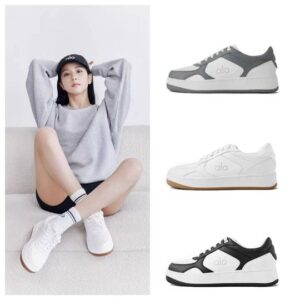 A10 sneakers y