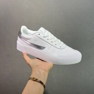 N-k C0urrtt sneakers y