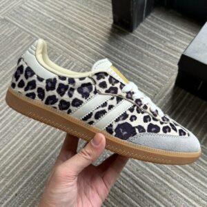 Ad1d@s sneakers y