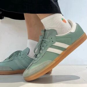 Ad1d@s sneakers y