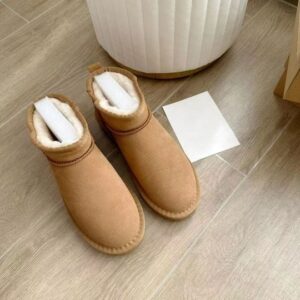 Uug shoes y