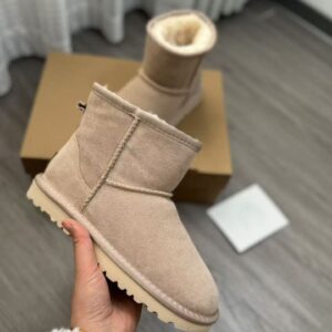 Uug shoes y