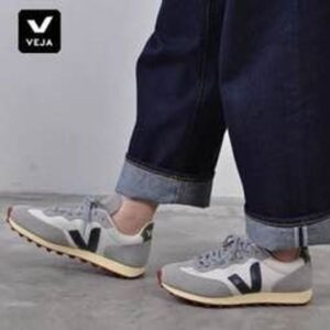 V3j@ sneakers y