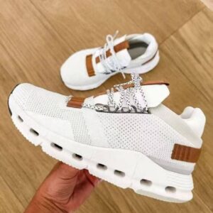 0n C10udd sneakers y