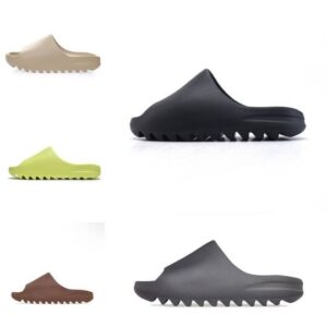 Y33zy slides y