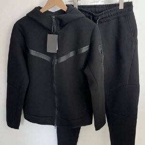 N-k tracksuit y
