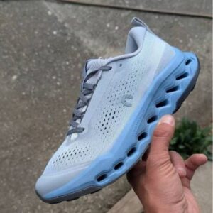 0n Cl0udsurf3r sneakers y