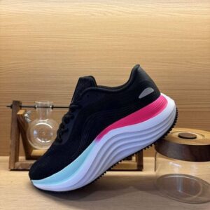 Casual sneakers y